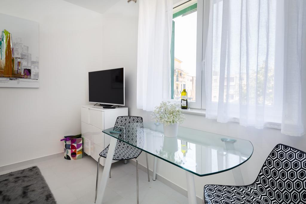Old City Luxury Apartment Iris Split Eksteriør billede