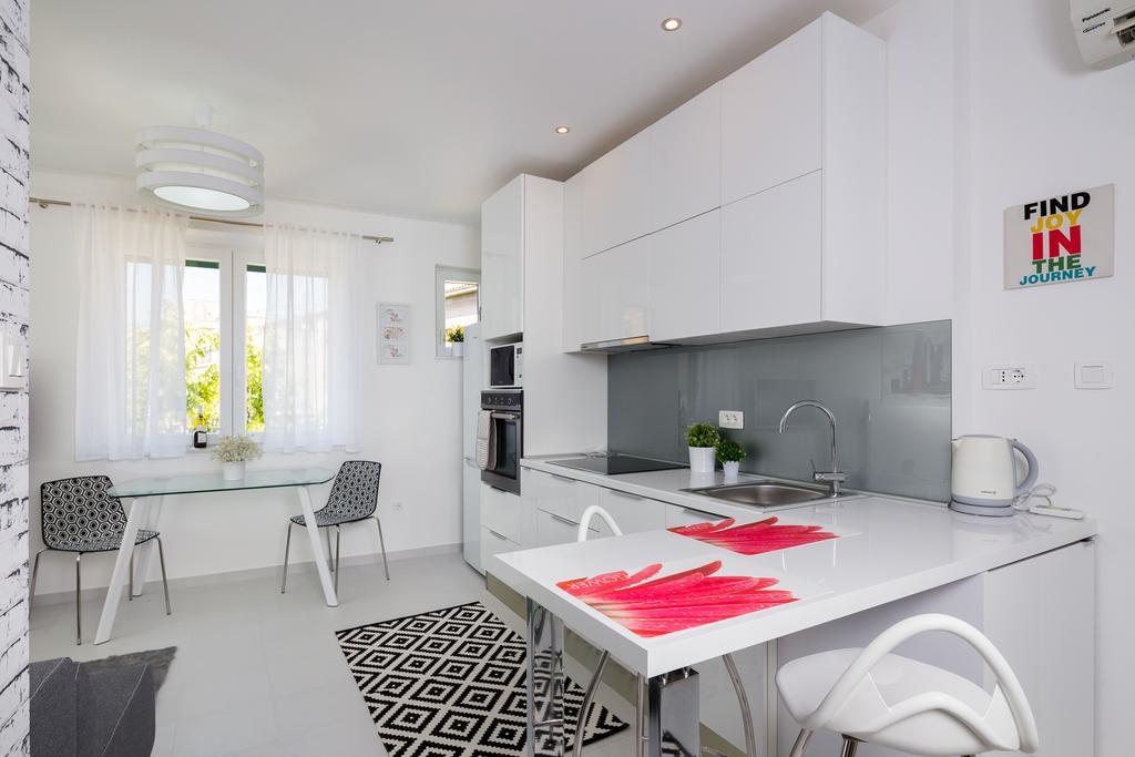 Old City Luxury Apartment Iris Split Eksteriør billede